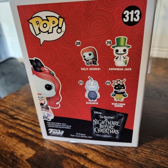 Disney Funko Pop Dapper Sally and Dapper Jack Skellington - Picture 4 of 14